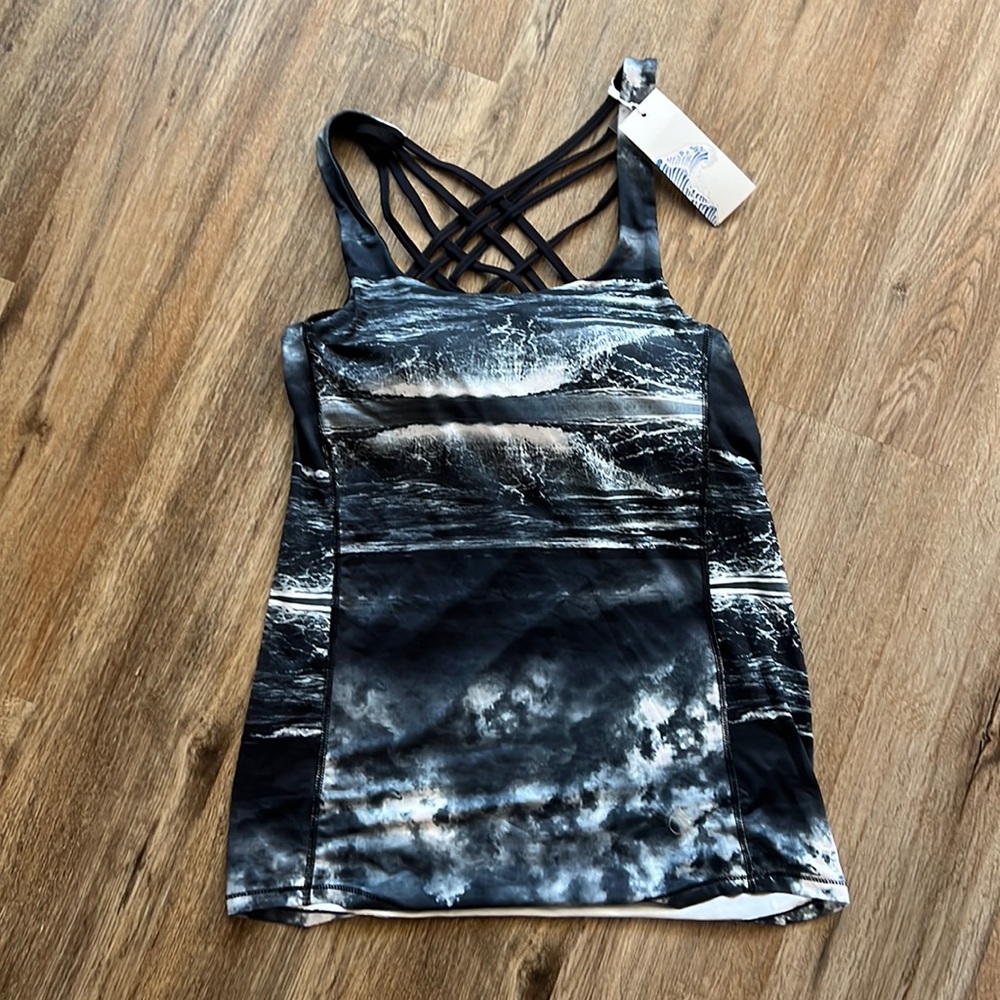 icyzone Workout Tank Top Built in Bra - Women's Athletic Yoga Top - Medium